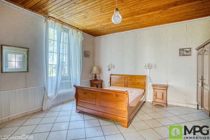 Image No.9-5 Bed House for sale