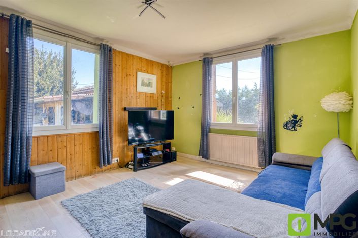 Image No.4-2 Bed House for sale