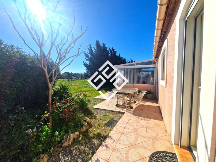 Image No.1-3 Bed House for sale
