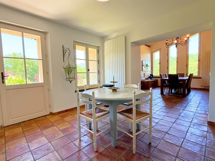 Image No.5-4 Bed House for sale