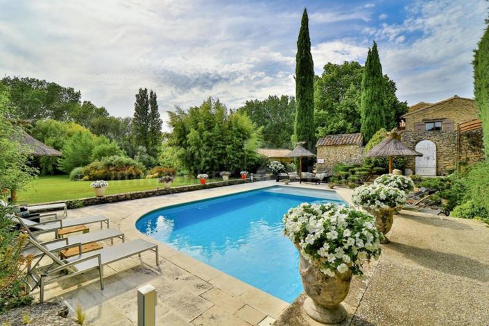 Image No.1-6 Bed House for sale