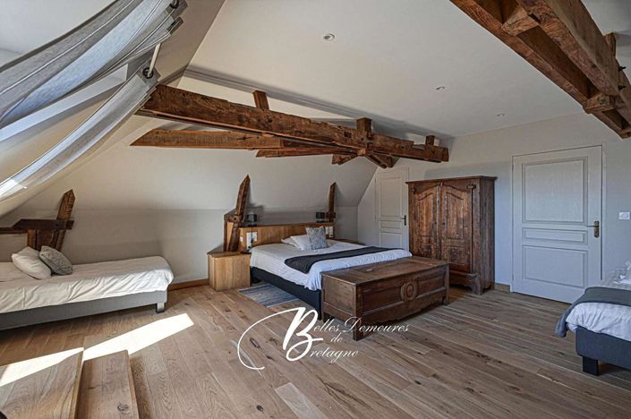 Image No.16-6 Bed House for sale