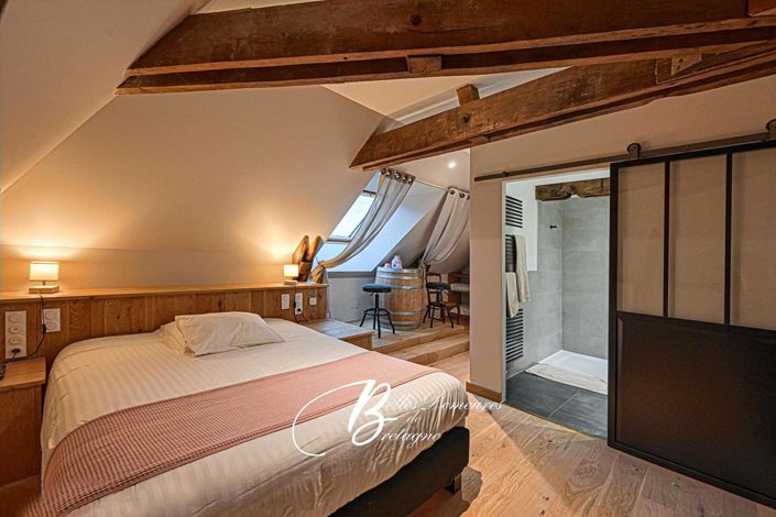 Image No.19-6 Bed House for sale