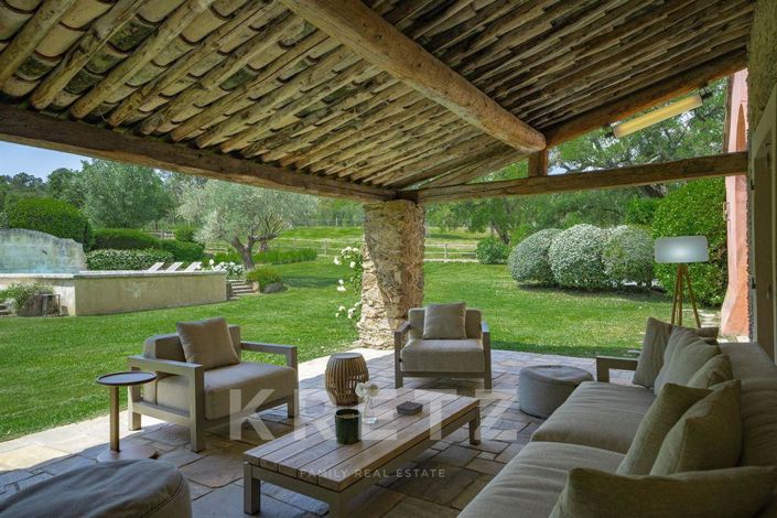 Image No.10-9 Bed House for sale