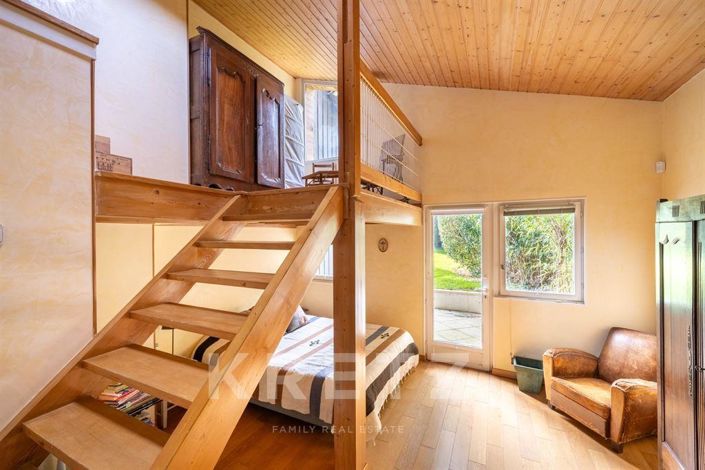 Image No.11-4 Bed Property for sale