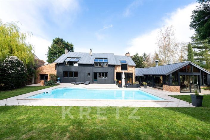 Image No.18-4 Bed Property for sale