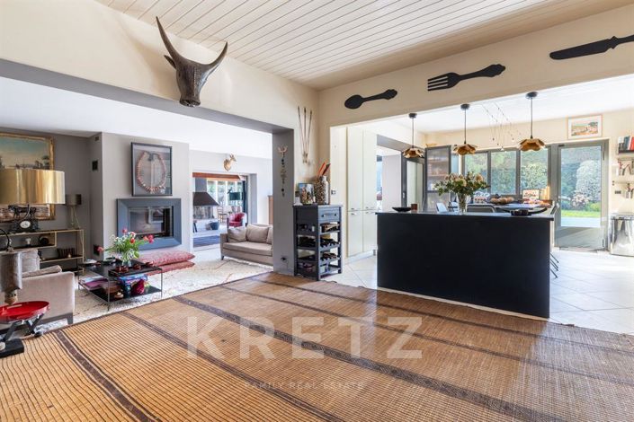 Image No.3-4 Bed Property for sale