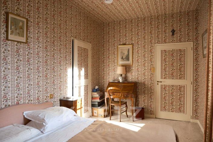 Image No.5-Maison de 5 chambres à vendre à Saint-Amand-Montrond