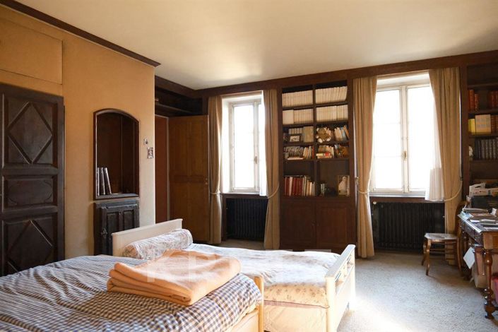 Image No.6-Maison de 5 chambres à vendre à Saint-Amand-Montrond