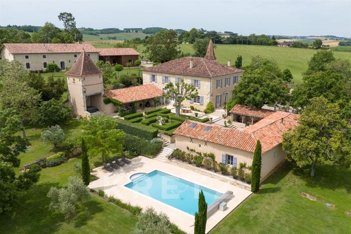 Image No.1-Propriété de 13 chambres à vendre à Réjaumont