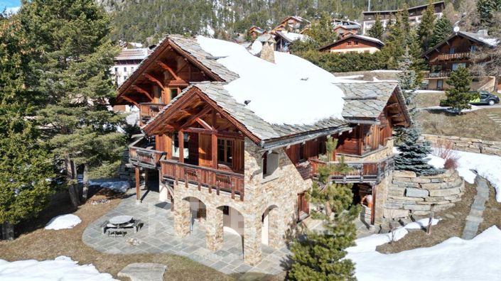 Image No.11-8 Bed House for sale