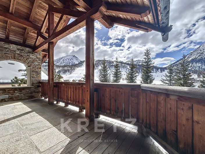 Image No.3-8 Bed House for sale