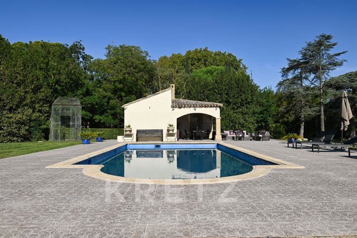 Image No.18-13 Bed Property for sale