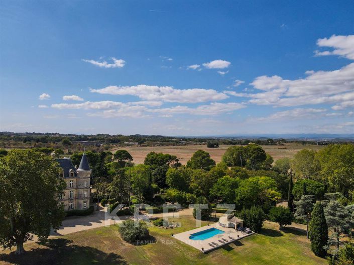 Image No.20-13 Bed Property for sale