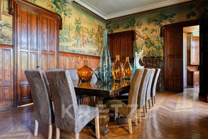 Image No.6-13 Bed Property for sale