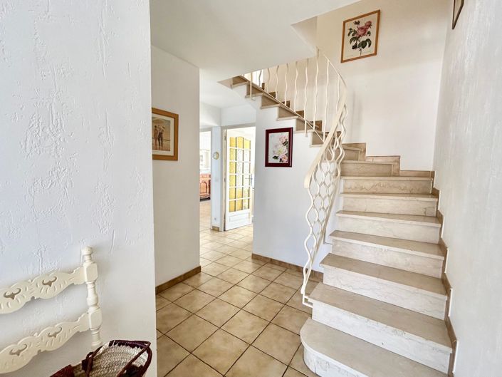 Image No.14-3 Bed Apartment for sale