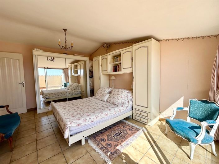 Image No.15-3 Bed Apartment for sale