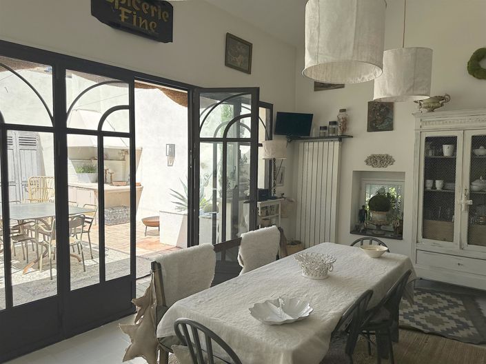 Image No.17-5 Bed House for sale