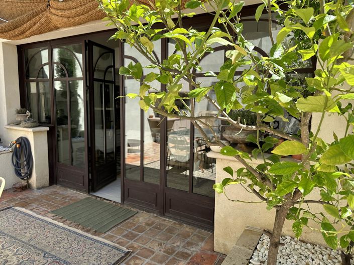 Image No.20-5 Bed House for sale