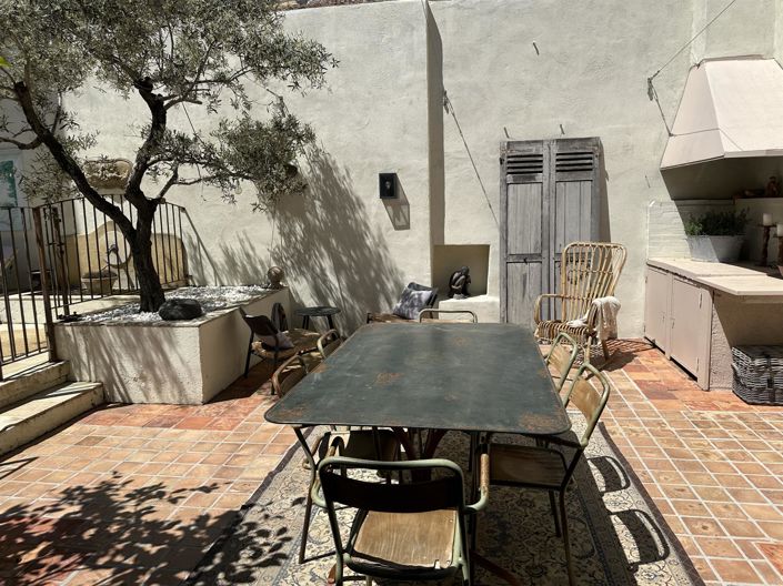 Image No.21-5 Bed House for sale