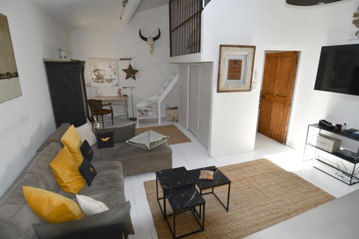 Image No.5-5 Bed House for sale