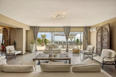 1 - Cabris, House