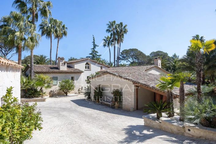 Image No.10-5 Bed House for sale