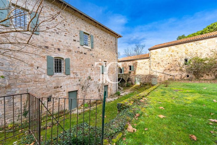 Image No.1-7 Bed House for sale