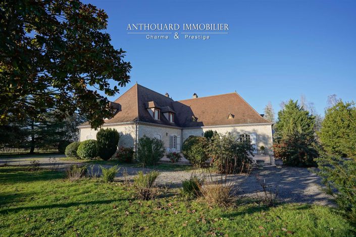 Image No.1-6 Bed House for sale