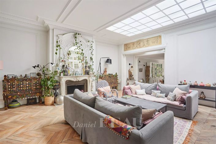 Image No.4-6 Bed House for sale