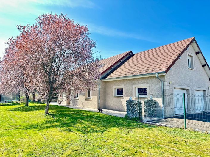Image No.1-3 Bed House for sale