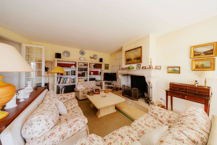 Image No.5-4 Bed House for sale