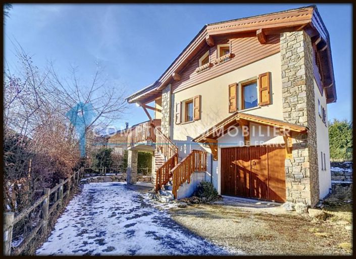 Image No.1-4 Bed House for sale