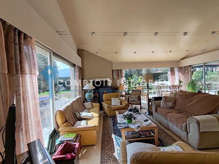 Image No.5-4 Bed House for sale