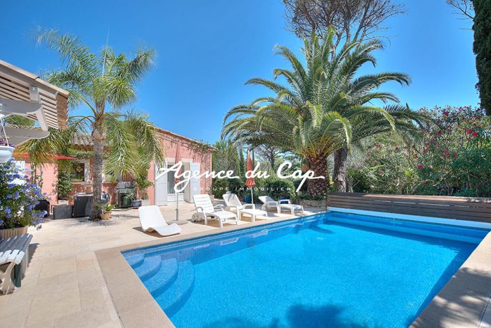 Image No.1-4 Bed House for sale