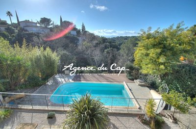 1 - Saint-Raphael, House