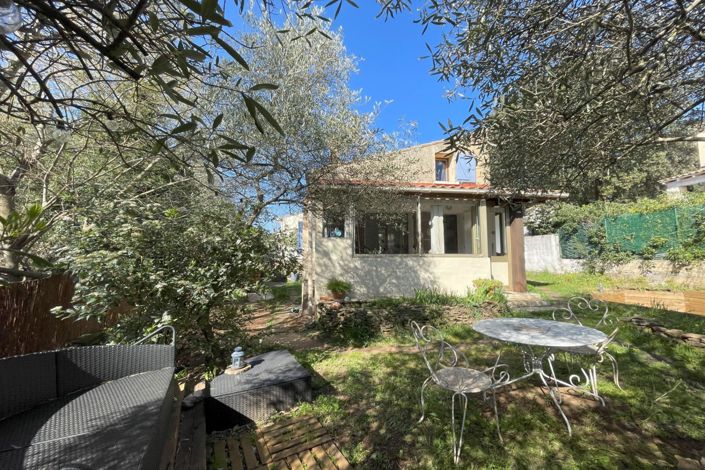 Image No.1-Maison de 1 chambre à vendre à Uzès