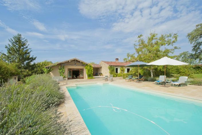 Image No.1-5 Bed House for sale