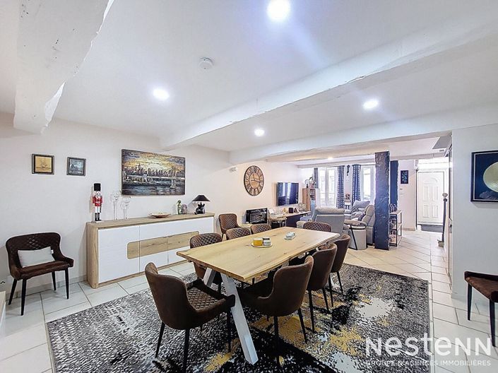 Image No.1-5 Bed House for sale