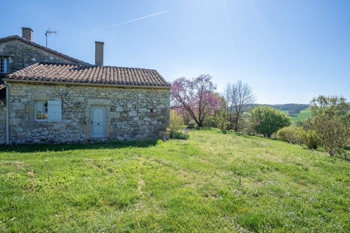 Image No.18-4 Bed House for sale