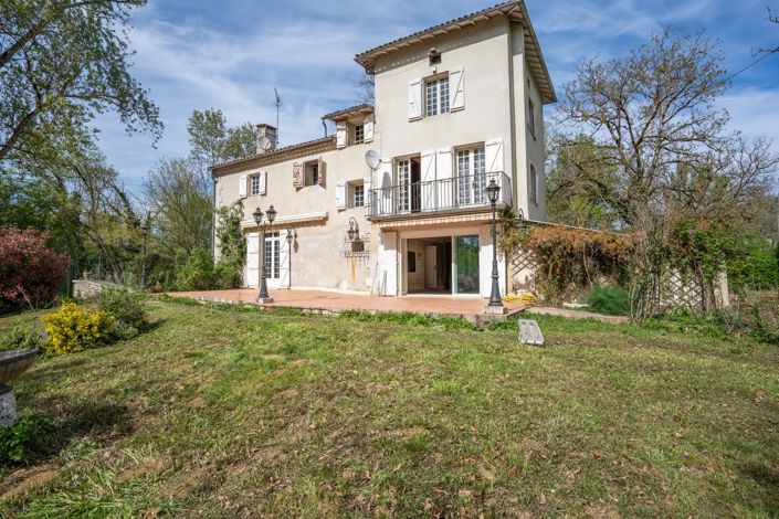 Image No.2-4 Bed House for sale