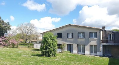 1 - Meschers-sur-Gironde, House