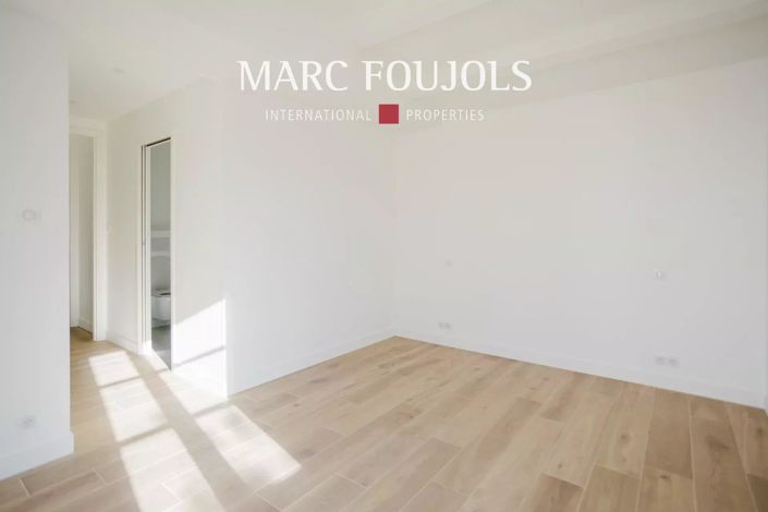 Image No.11-4 Bed House for sale