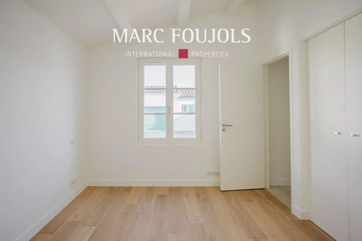 Image No.9-4 Bed House for sale