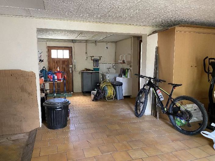 Image No.8-2 Bed House for sale