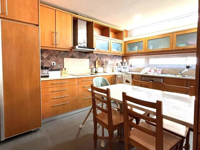 Image No.5-3 Bed House for sale