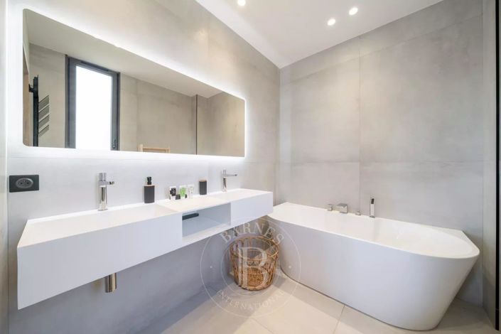 Image No.19-Maison de 7 chambres à vendre à Cannes