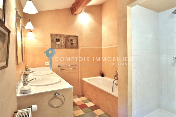 Image No.17-5 Bed House for sale