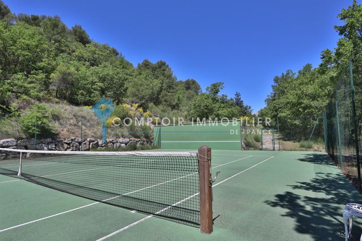 Image No.25-5 Bed House for sale