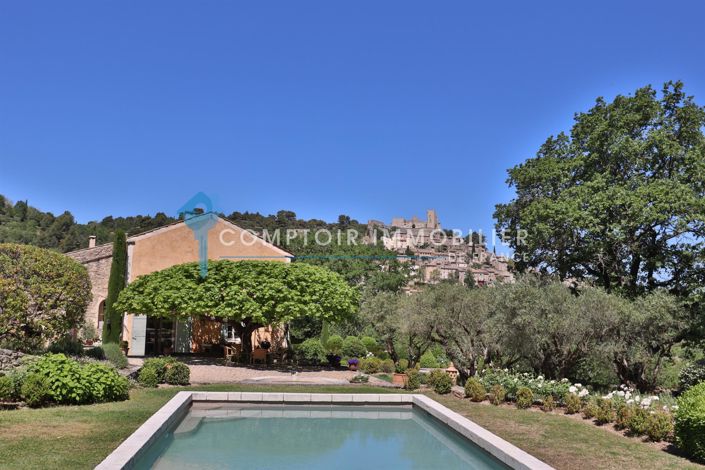 Image No.26-5 Bed House for sale